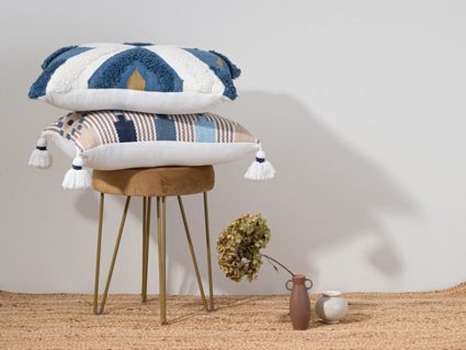 Декоративная подушка Tkano Ethnic с объемным узором 40х60